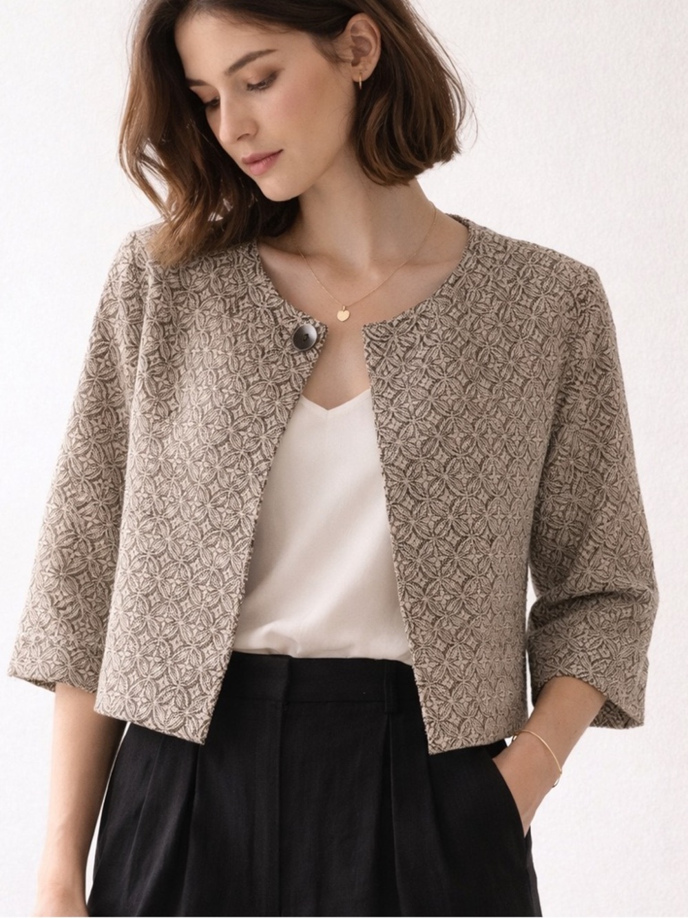 Textured Beige Patterned Cropped Jacket - Picture 2 of 11